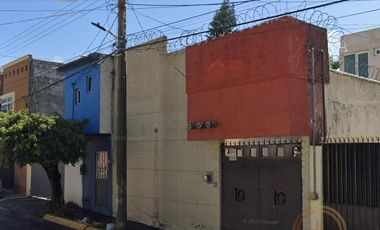 CASA A LA VENTA EN COLONIA TARIANES, JIUTEPEC, MORELOS, A 15 MINUTOS DE GALERIAS CUERNAVACA..