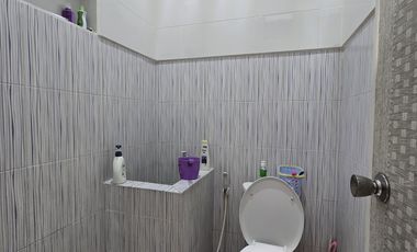 Rumah siap pakai di Tanah mas Semarang Barat tidak banjir