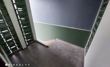 RUMAH BARU MINIMALIS DI CIGADUNG DAGO BANDUNG Strategis Harga Nego