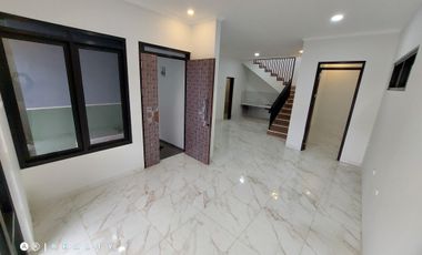 RUMAH BARU MINIMALIS DI CIGADUNG DAGO BANDUNG Strategis Harga Nego