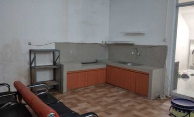 Disewakan Rumah Full Cat Baru Green Lake City Cluster Amerika Latin 8x18