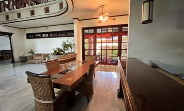 DIJUAL VILLA MEWAH CIUNG WANARA 2 LANTAI KAWASAN ELIT RENON BALI