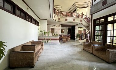 DIJUAL VILLA MEWAH CIUNG WANARA 2 LANTAI KAWASAN ELIT RENON BALI