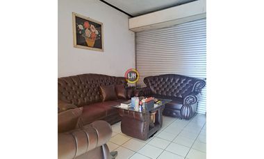 Rumah di Pamularsih Raya Semarang