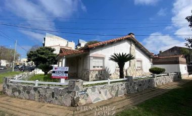 Chalet en venta en Bernal Centro