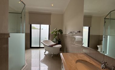 FOR RENT TOWNHOUSE BANGKA KEMANG JAKARTA SELATAN