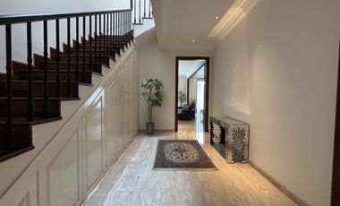 FOR RENT TOWNHOUSE BANGKA KEMANG JAKARTA SELATAN