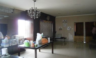 Rumah Jl. A. Yani bandung Lokasi Strategis 4 Lantai Siap Huni