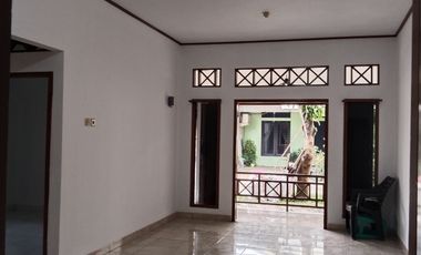 Disewakan rumah dalan kavling Wijaya Kusuma, Jl. H. Dimun, Cilodong De