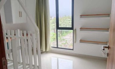 Dijual Rumah Modern Cluster Elite 2 Lantai Bagus Siap Huni Di Colomadu