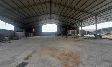 DIKONTRAKKAN GUDANG SIAP PAKAI DI BLONDO DEKAT JL RAYA MAGELANG YOGYA