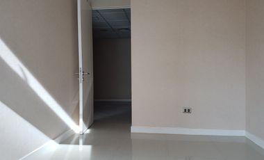 Av. Las Condes/Estoril - Oficina - Venta