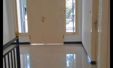Rumah Bagus 2 lantai, Perum Griya Permata Gedangan, Sidoarjo