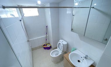 Sewa 3BR Full Furnished Lt, Tinggi, Bersih Bikin Nyaman Huni Bassura