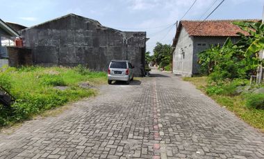 Rumah Mewah Murah di Perumahan Cluster Woltermonginsidi Pedurun