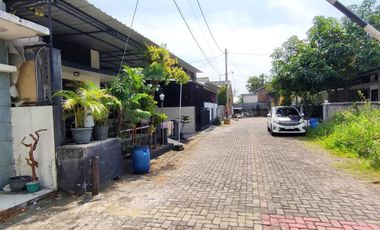 Rumah Mewah Murah di Perumahan Cluster Woltermonginsidi Pedurun