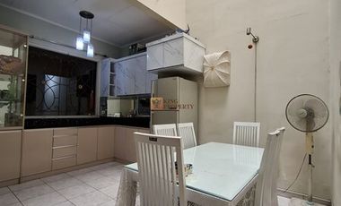 Nyaman Dan Strategis, Sewa Rumah 2 Lantai Daan Mogot Baru Furnish Baru