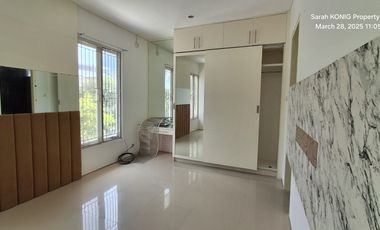 Wiyung. Royal Residence, siap huni. Murah