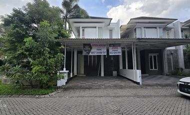 Wiyung. Royal Residence, siap huni. Murah