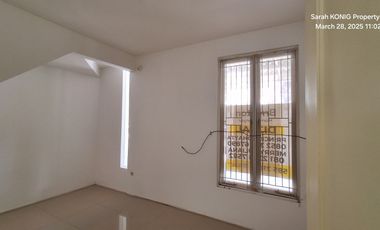 Wiyung. Royal Residence, siap huni. Murah