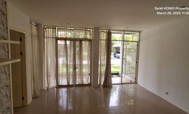 Wiyung. Royal Residence, siap huni. Murah