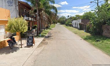Casa en venta - 3 Dormitorios 2 Baños - 491Mts2 - Carmen de Areco