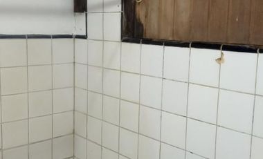Casa en venta - 4 Dormitorios 1 Baño - Cochera - 690Mts2 - Carmen de Areco