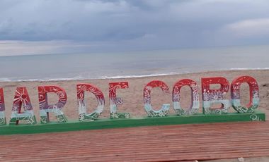 Casa en venta - 2 Ambientes 2 Baños - Cocheras - Parque Lago, Mar de Cobo