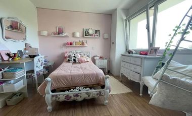 Casa en venta - 4 Dormitorios 3 Baños - Cocheras - 934Mts2 - Mar del Plata