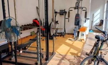 Casa en venta - 3 Dormitorios 2 Baños - Cochera - Pilar