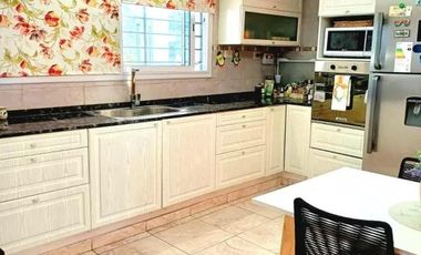 Casa en venta - 3 Dormitorios 2 Baños - Cochera - Pilar