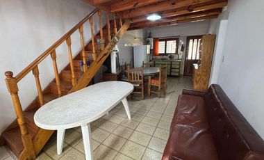 VENTA CASA COSTA AZUL 4 AMBIENTES A 5 CUADRAS DEL MAR