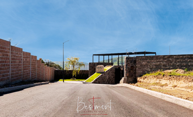 Venta de terreno en Fraccionamiento Sauco, Haras del Bosque