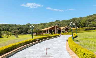Venta de terreno en Fraccionamiento Sauco, Haras del Bosque