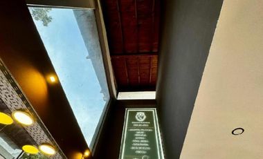 Locales en venta - 4 Unidades Funcionales - 144Mts2 - Costa del Este