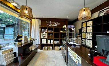 Locales en venta - 4 Unidades Funcionales - 144Mts2 - Costa del Este