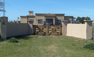 Chacra en venta - 4 Dormitorios 2 Baños - 17.000Mts2 - San Clemente del Tuyú