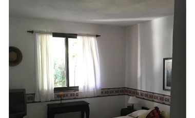 Casa en venta - 3 Dormitorios 1 Baño - 300Mts2 - Las Toninas