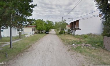 Casa en venta - 3 Dormitorios 1 Baño - 300Mts2 - Las Toninas