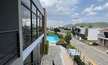 "Casa Nueva con Toque de Distinción  Vive el Lujo en Casa Fuerte con Amenidades Exclusivas, Seguridad Total"