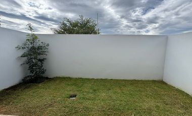 "Casa Nueva con Toque de Distinción  Vive el Lujo en Casa Fuerte con Amenidades Exclusivas, Seguridad Total"