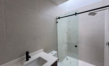 "Casa Nueva con Toque de Distinción  Vive el Lujo en Casa Fuerte con Amenidades Exclusivas, Seguridad Total"