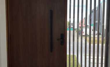 "Casa Nueva con Toque de Distinción  Vive el Lujo en Casa Fuerte con Amenidades Exclusivas, Seguridad Total"