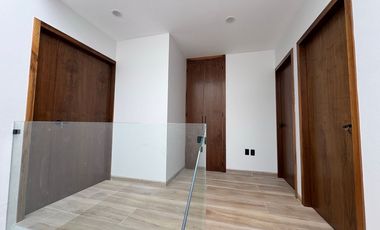 "Casa Nueva con Toque de Distinción  Vive el Lujo en Casa Fuerte con Amenidades Exclusivas, Seguridad Total"