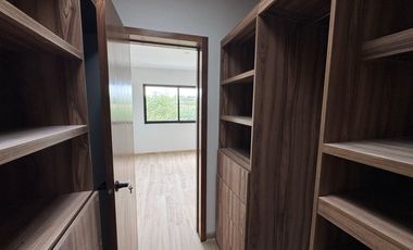 "Casa Nueva con Toque de Distinción  Vive el Lujo en Casa Fuerte con Amenidades Exclusivas, Seguridad Total"