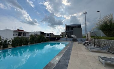 "Casa Nueva con Toque de Distinción  Vive el Lujo en Casa Fuerte con Amenidades Exclusivas, Seguridad Total"