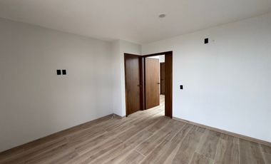 "Casa Nueva con Toque de Distinción  Vive el Lujo en Casa Fuerte con Amenidades Exclusivas, Seguridad Total"