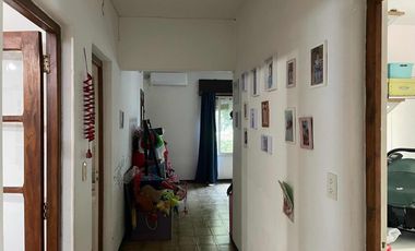 Casa en venta - 3 Dormitorios 2 Baños - 247Mts2 - Pilar