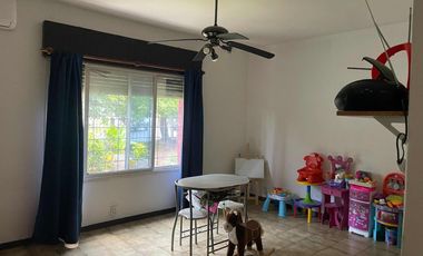 Casa en venta - 3 Dormitorios 2 Baños - 247Mts2 - Pilar