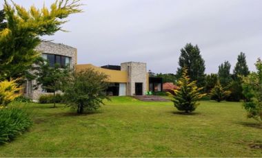 Casa en venta - 6 Dormitorios 6 Baños - 23.900Mts2 - Mar del Plata